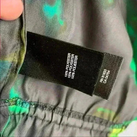 NWT Kenneth Cole High Neck Elastic Waist Blouse - Picture 8 of 8